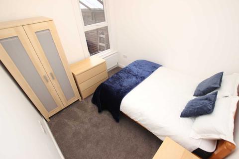 1 bedroom in a house share to rent - Thames Avenue, Reading