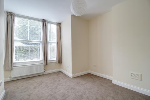 1 bedroom flat to rent, Marius Road, London SW17