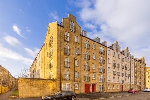 2 bedroom flat to rent, Giles Street, Leith, Edinburgh, EH6