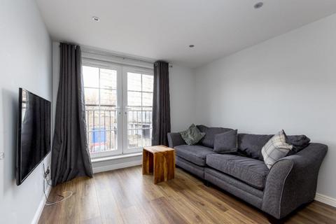 2 bedroom flat to rent, Giles Street, Leith, Edinburgh, EH6