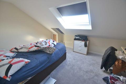 6 bedroom terraced house to rent, Blenheim Road, Reading