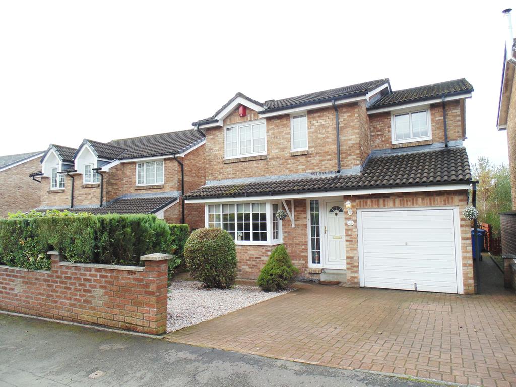 Strathleven Drive, Alexandria G83 4 bed detached house £209,950