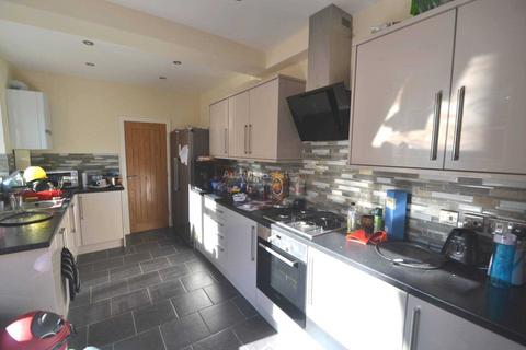6 bedroom terraced house to rent, Norris Road, Reading, Berkshire