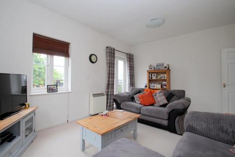 2 bedroom flat to rent, Bradford Drive, Colchester CO4