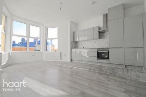 undefined, De la Hay Avenue, Plymouth