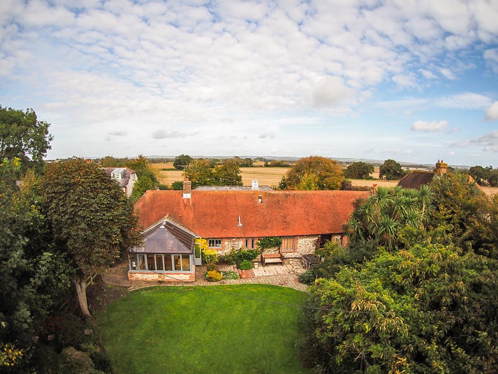 Hoe Lane, Flansham, Bognor Regis 3 bed barn conversion £595,000