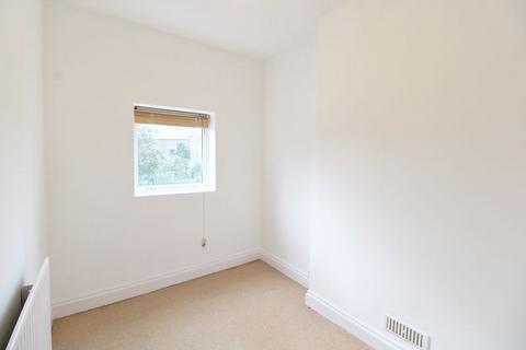 2 bedroom apartment to rent, Victoria Grove, Southsea