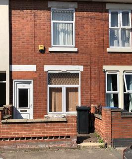 4 bedroom terraced house to rent, St. Giles Road, Normanton