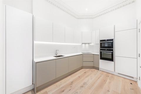 undefined, Lancaster Gate, Bayswater, London, W2