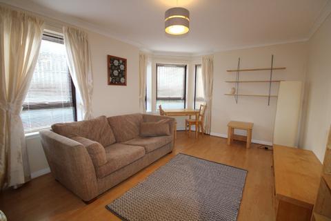 2 bedroom flat to rent, High Station Court, Falkirk, FK1