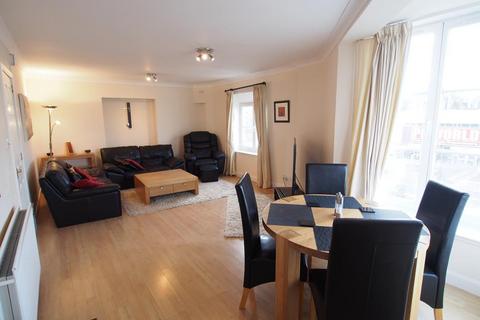 3 bedroom flat to rent, Ivory Court, Hutcheon Street, AB25