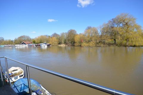 3 bedroom property for sale, Taggs Island, Hampton