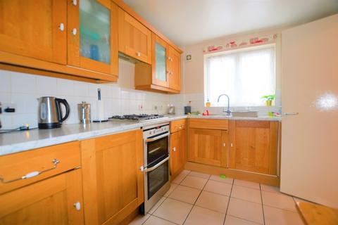 undefined, Old Manor Road, Southall