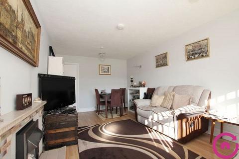 3 bedroom bungalow to rent, Springbank Road, Cheltenham GL51