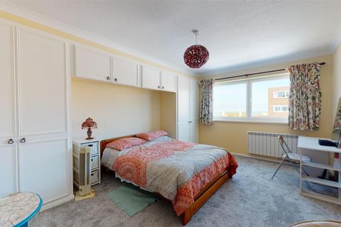 2 bedroom flat to rent - Ethelbert Road, Birchington