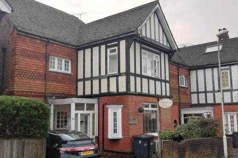 1 bedroom in a house share to rent - De La Warr Road, East Grinstead