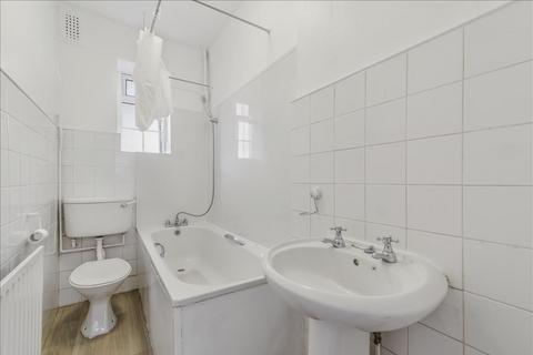 2 bedroom flat to rent, Orford Court, Elmcourt Road, Tulse Hill, London, SE27