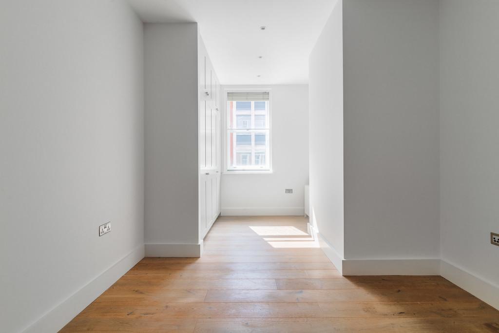 Long Acre bedroom 2