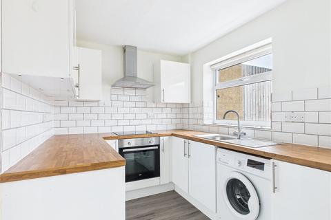 2 bedroom terraced house to rent, The Valls, Bradley Stoke, Bristol, BS32