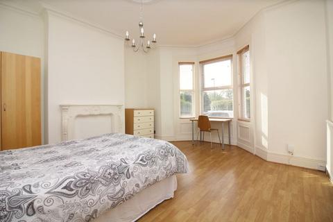 2 bedroom ground floor flat to rent, Cavendish Road, Newcastle Upon Tyne NE2