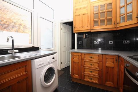 2 bedroom ground floor flat to rent, Cavendish Road, Newcastle Upon Tyne NE2