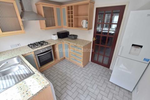 3 bedroom terraced house to rent, Watlington Street, Reading