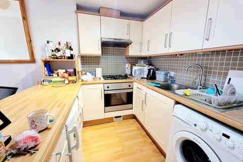 2 bedroom flat to rent, Milton Avenue, Highgate, N6