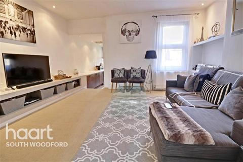 2 bedroom flat to rent - Buckingham Road, South Woodford, E18