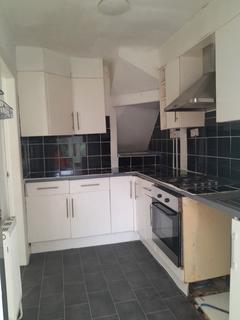 3 bedroom semi-detached house to rent, Courtenay Road, Birmingham, B44