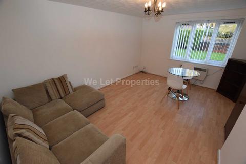 2 bedroom apartment to rent, Badby Close, Manchester M4