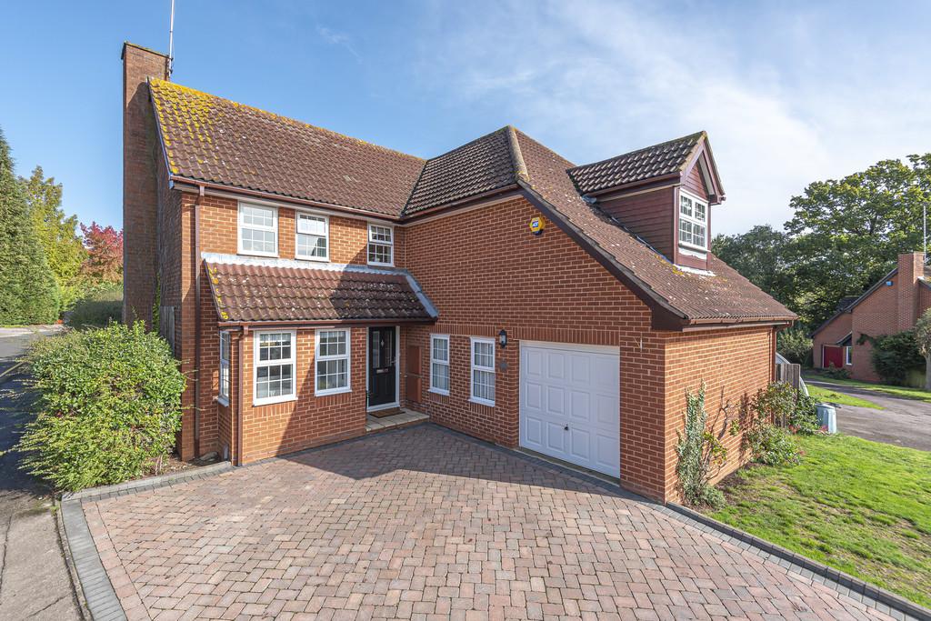 Lombardy Drive, Maidstone 4 bed detached house £550,000