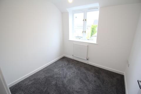 2 bedroom apartment to rent, Bolwell Place, Melksham