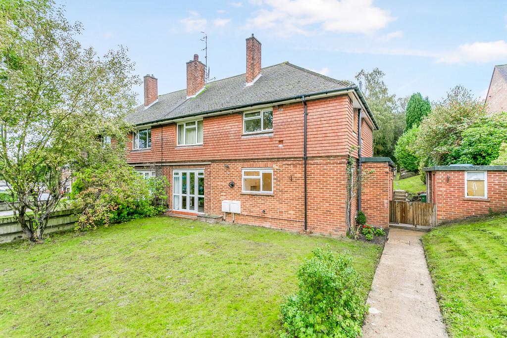 Sherwood Road, Tunbridge Wells 2 bed ground floor £225,000