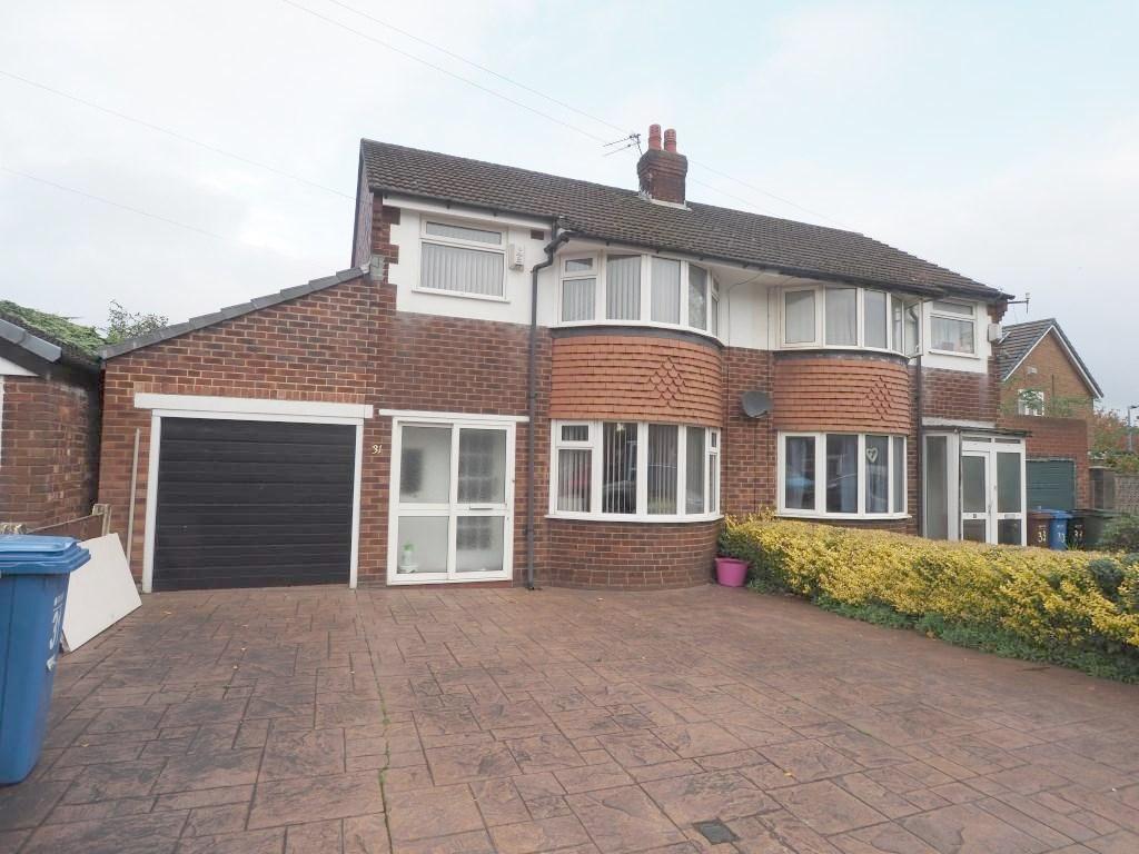 The Fairway, Offerton, Stockport, SK2 5DU 3 bed semidetached house £
