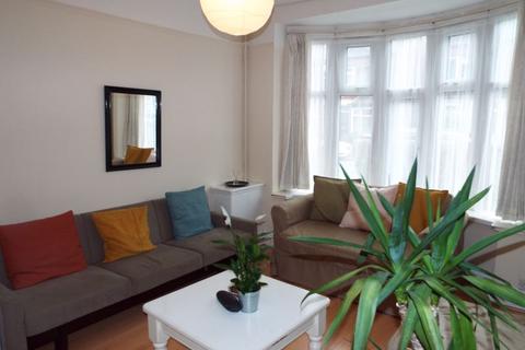 undefined, Gristhorpe Road, Selly Oak, Birmingham, B29 7SN