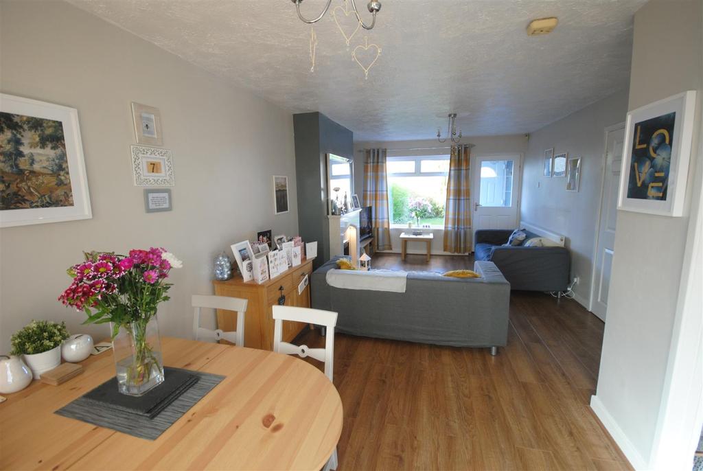 Raithby Drive, Hawkley Hall, Wigan 3 bed semidetached house £157,995