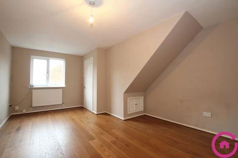 2 bedroom end of terrace house to rent, The Greenings, Cheltenham GL51