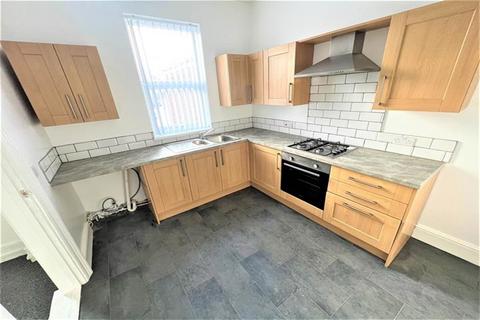 2 bedroom flat to rent, Collingwood Street, South Shields