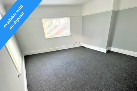 2 bedroom flat to rent, Collingwood Street, South Shields