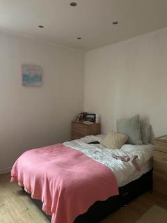 2 bedroom flat to rent, Flat 6, Old Lansdowne Road, West Didsbury