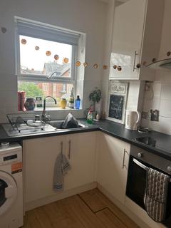 2 bedroom flat to rent, Flat 6, Old Lansdowne Road, West Didsbury