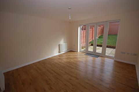 4 bedroom terraced house to rent, 28 The Nettlefolds, Hadley, Telford