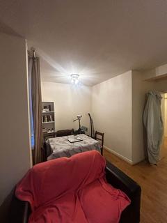 2 bedroom flat to rent, Wilmslow Road, Fallowfield