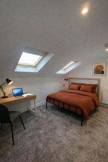 6 bedroom terraced house to rent, Filey Road, Fallowfield