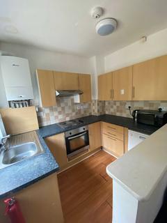 3 bedroom terraced house to rent, Cedar Grove, Fallowfield