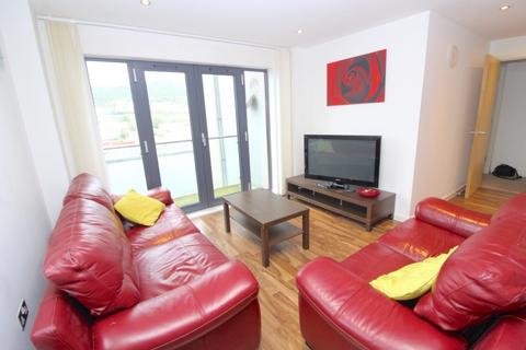 2 bedroom apartment to rent, South Quay, Kings Road, Swansea