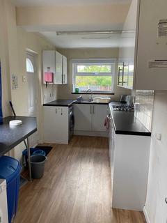 3 bedroom semi-detached house to rent, Cottonfield Road, Withington