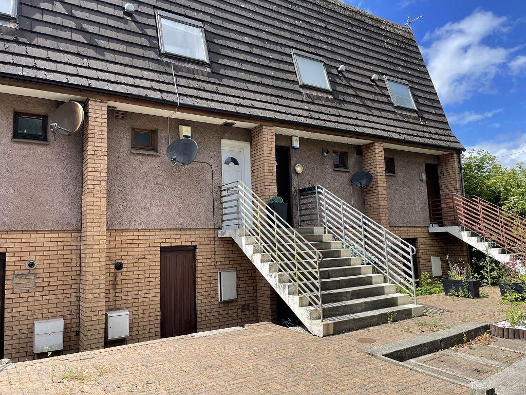 Kingsburn Grove, Kings Park, Glasgow... 1 bed terraced house to rent