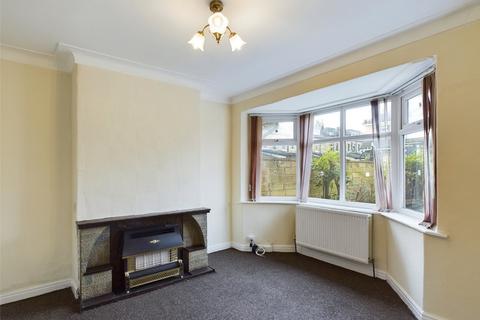 3 bedroom semi-detached house to rent, Como Drive, Bradford, West Yorkshire, BD8