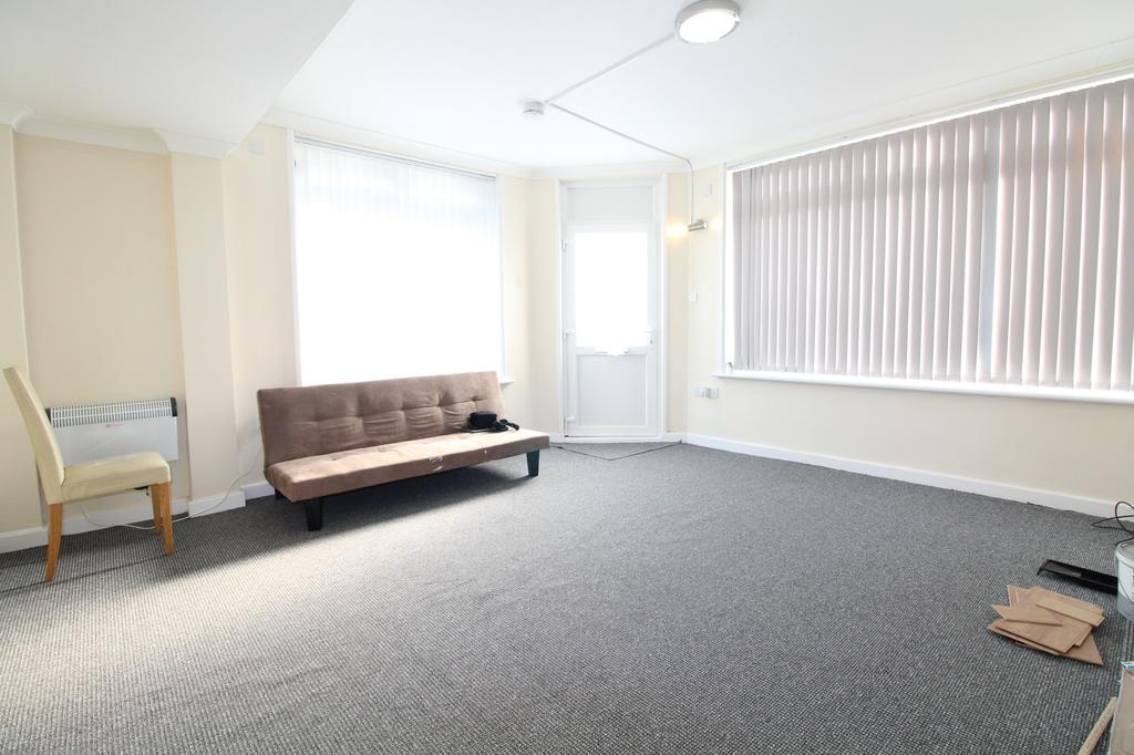 Dickens Street, Peterborough, PE1 1 bed flat £650 pcm (£150 pw)